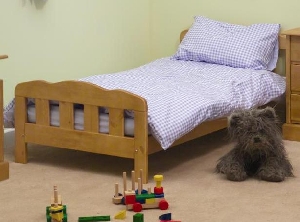 Image for Beatrice Country Pine Junior Bed.