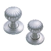 Delamain Flower Cupboard Knob (Loose Rose) image.